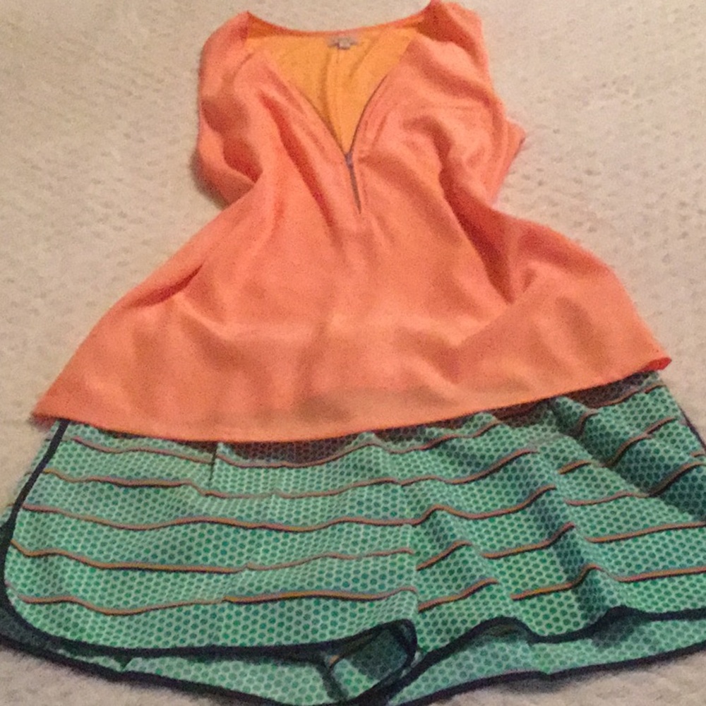 CREMEUX top Med and matching shorts size 12